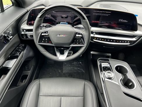 New 2026 Cadillac Lyriq V image 14