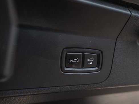 Used 2021 Porsche Panamera 4S w/ Premium Package AWD/4WD image 31