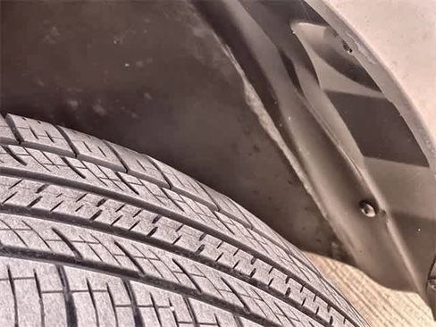 Used 2024 Volkswagen Atlas Cross Sport SE image 23