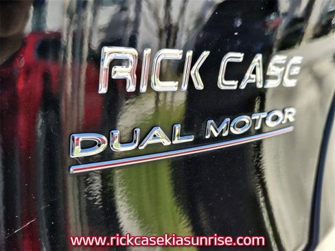 Used 2022 Tesla Model Y Performance image 17