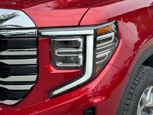 New 2026 GMC Sierra 1500 SLT AWD/4WD image 3