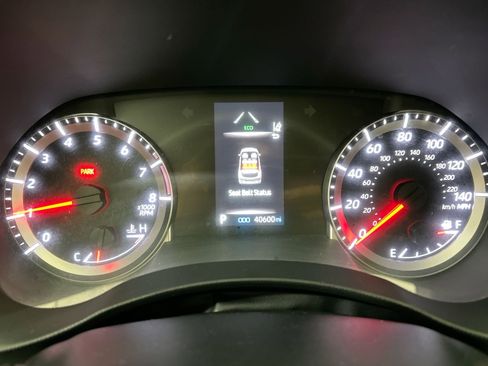 Used 2022 Toyota Highlander LE image 22