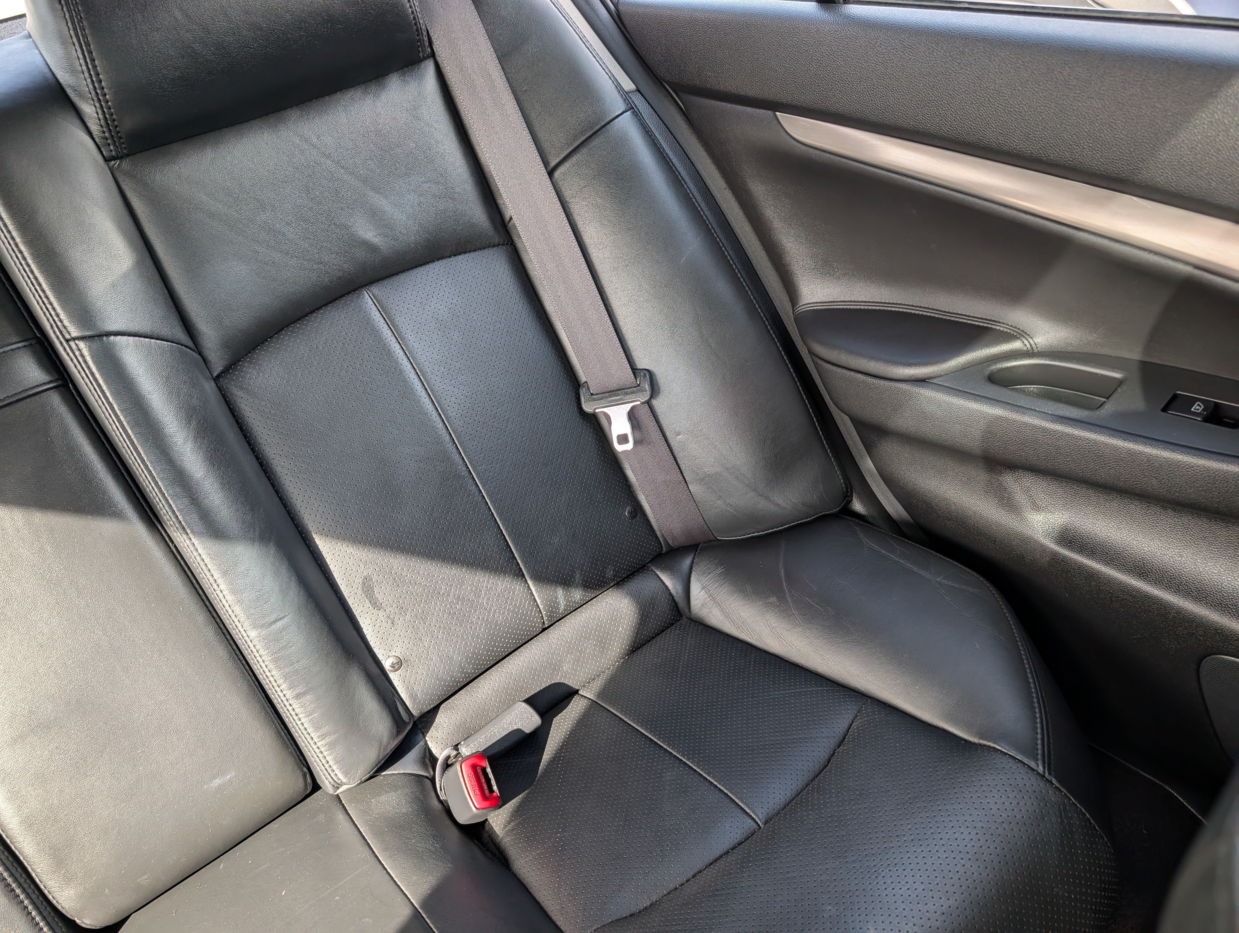 Used 2011 INFINITI G25 x w/ Moonroof Pkg AWD/4WD image 13