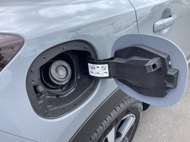 Used 2022 Nissan Rogue Platinum w/ Head-Up Display Package FWD image 32