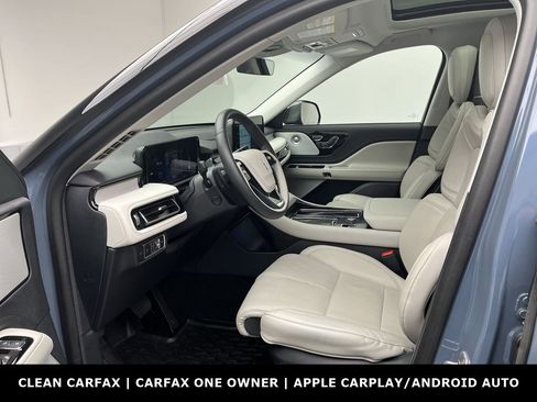 Used 2025 Lincoln Aviator Reserve w/ Equipment Group 201A image 3