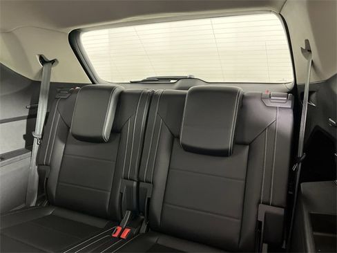 Used 2023 Volkswagen Atlas SEL image 24