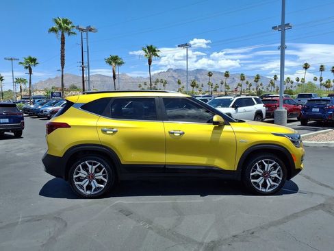 Used 2021 Kia Seltos SX w/ SX Sunroof Package AWD/4WD image 10