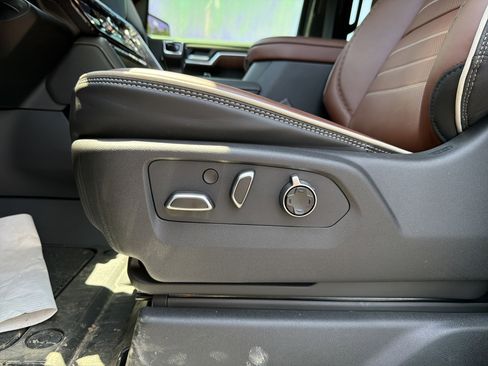 Used 2026 GMC Sierra 1500 Denali Ultimate AWD/4WD image 22