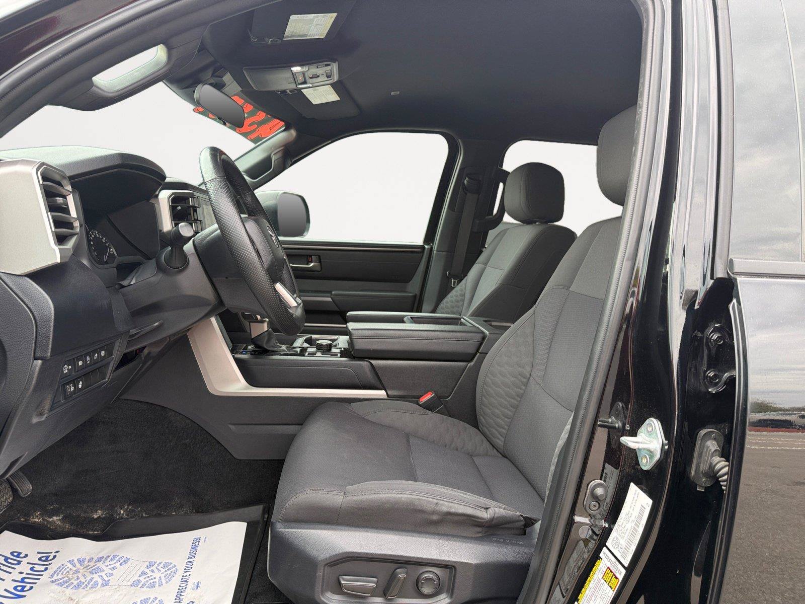 Used 2025 Toyota Tundra SR5 AWD/4WD image 10