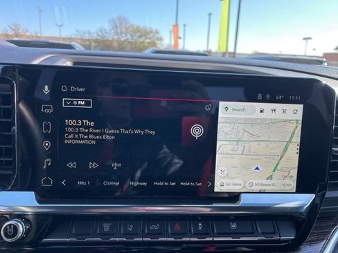 Used 2025 GMC Sierra 2500 SLE w/ Preferred Package image 24