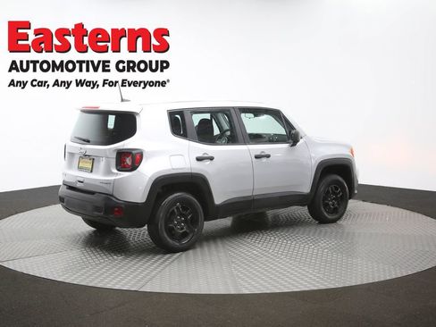Used 2021 Jeep Renegade Sport image 40