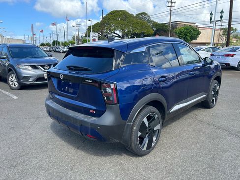 New 2026 Nissan Kicks SR FWD image 3
