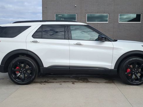 Certified 2023 Ford Explorer ST w/ Equipment Group 401A image 8