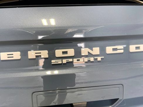 Used 2024 Ford Bronco Sport Outer Banks w/ Tech Package AWD/4WD image 38