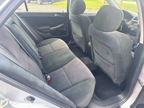 Used 2005 Honda Accord LX image 25