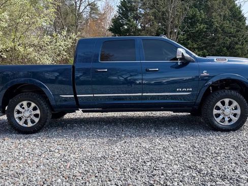 Used 2022 RAM 2500 Limited w/ Towing Technology Group image 9