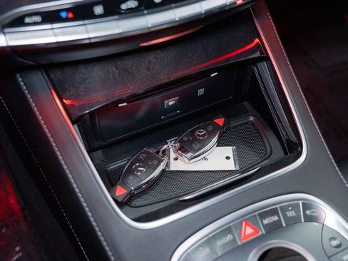 Used 2016 Mercedes-Benz S 63 AMG 4MATIC Sedan image 56