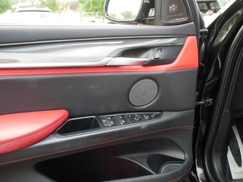 Used 2017 BMW X6 M AWD/4WD image 15