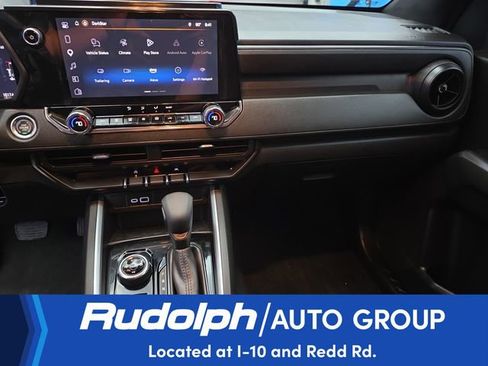 Used 2025 Chevrolet Colorado Trail Boss image 23