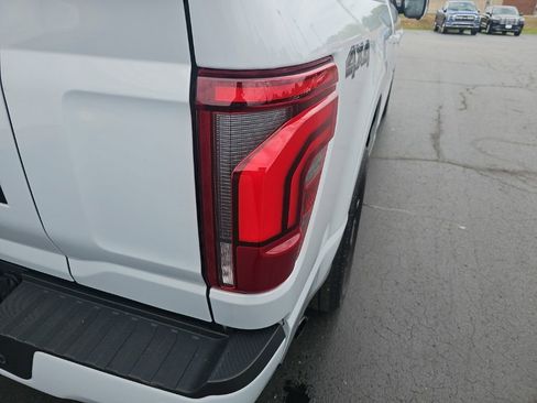 Used 2025 Ford F150 Platinum AWD/4WD image 6
