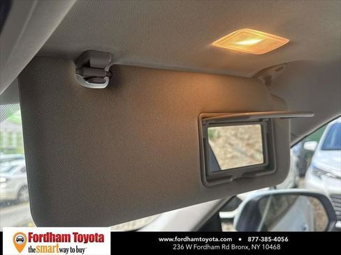 Certified 2022 Toyota Highlander XLE image 34