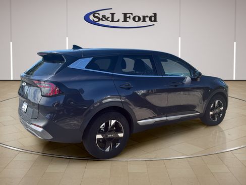 Used 2026 Kia Sportage LX FWD image 8