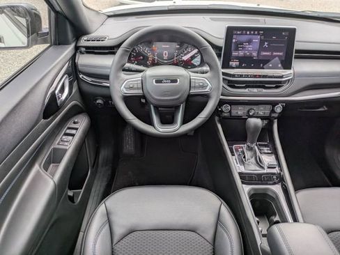 New 2026 Jeep Compass Latitude AWD/4WD image 16