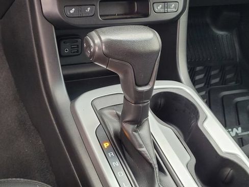Used 2021 Chevrolet Colorado ZR2 w/ ZR2 Midnight Special Edition AWD/4WD image 23