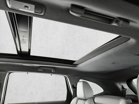 Used 2024 Acura MDX SH-AWD w/ Technology Package image 20
