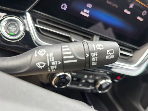 Used 2025 Chevrolet Trax RS w/ Driver Confidence Package image 29