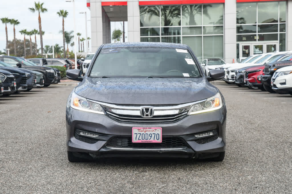 Used 2017 Honda Accord Sport image 2