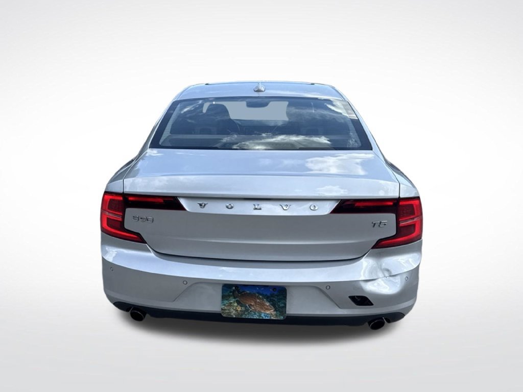 Used 2018 Volvo S90 T5 Momentum FWD image 7