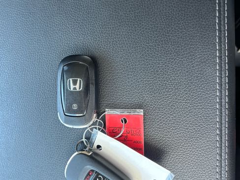 Used 2023 Honda Pilot Elite image 21