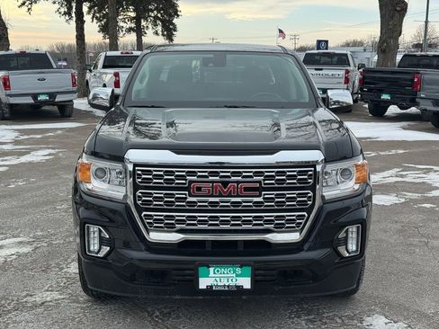 Used 2022 GMC Canyon Denali w/ Denali Black Edition Package image 3