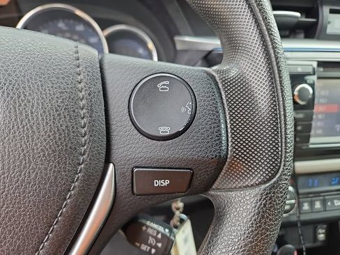 Used 2016 Toyota Corolla LE FWD image 7