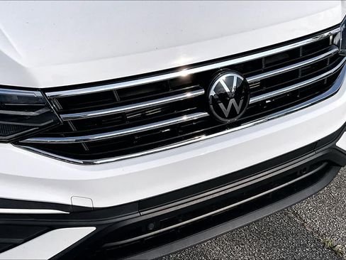 Used 2023 Volkswagen Tiguan S FWD image 30