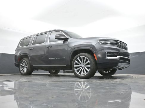 Used 2023 Jeep Grand Wagoneer Base 4D Sport Utility image 45