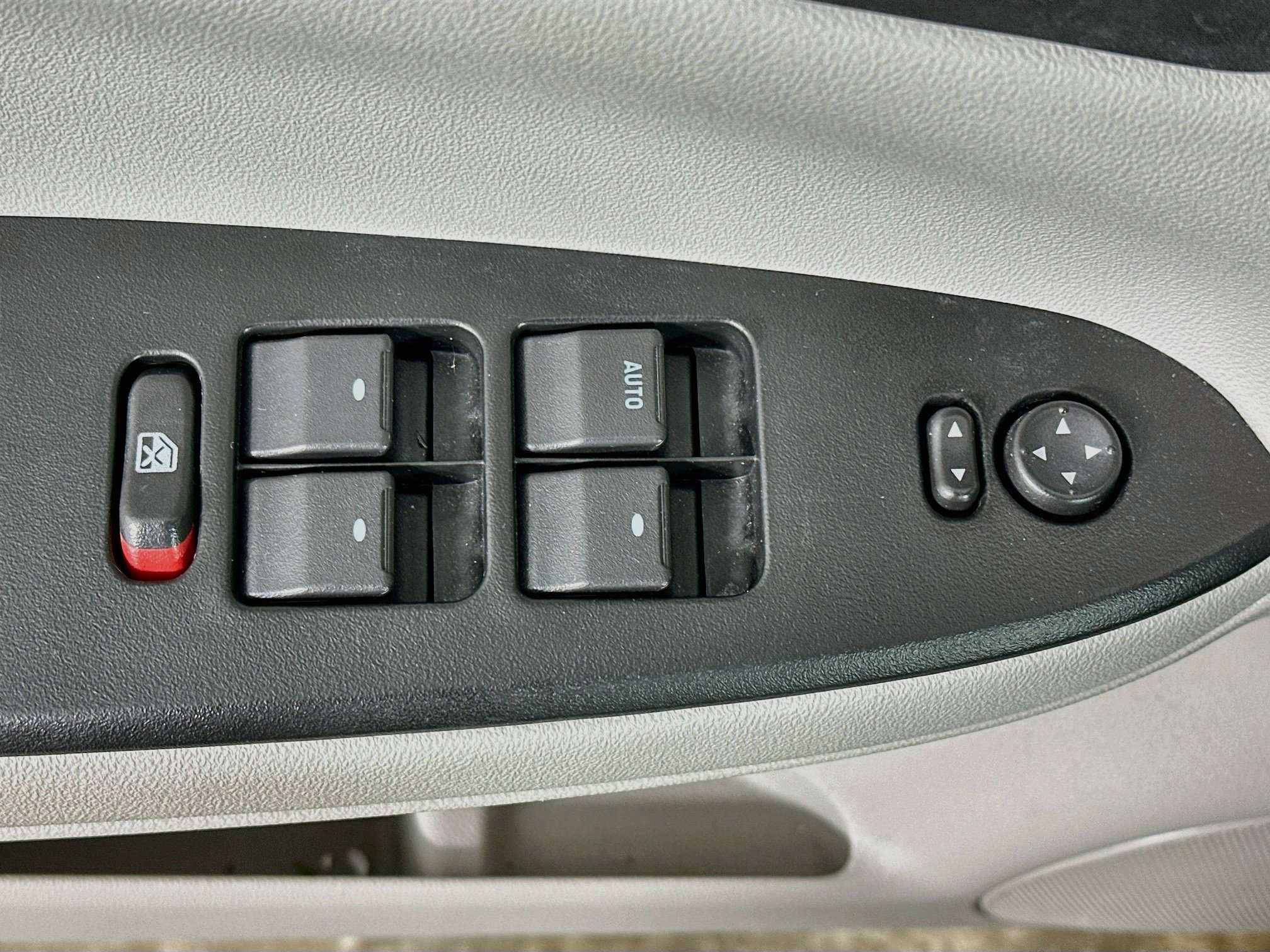 Used 2012 Chevrolet Impala LS FWD image 15