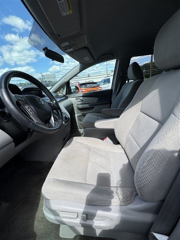 Used 2014 Honda Odyssey LX image 10