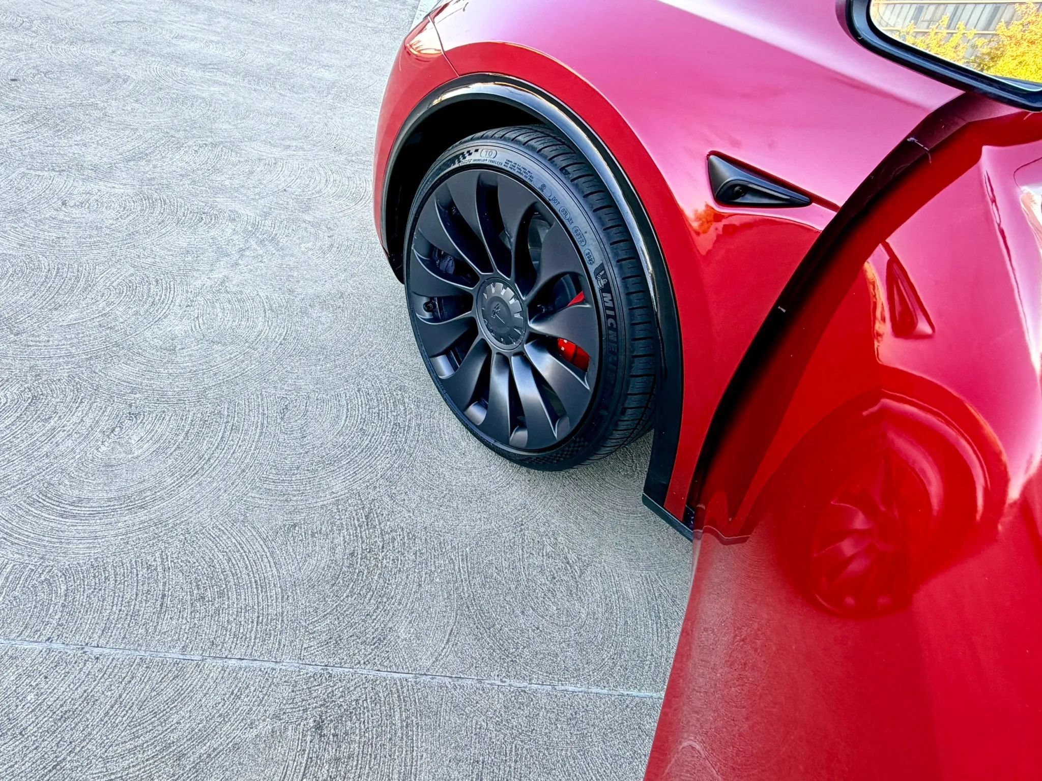 Used 2023 Tesla Model Y Long Range AWD/4WD image 34