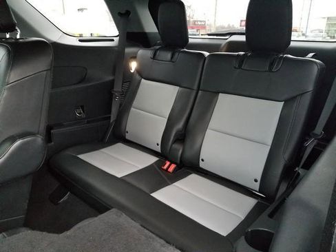 Certified 2022 Ford Explorer XLT w/ Equipment Group 202A image 19