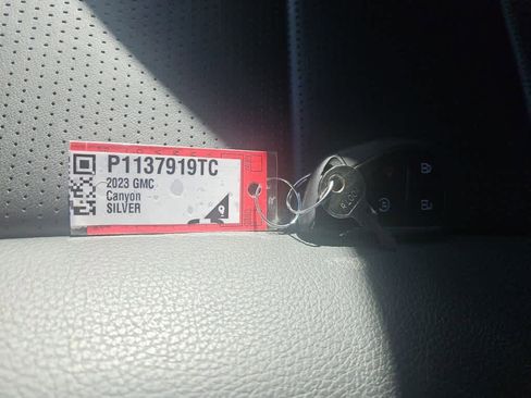 Used 2023 GMC Canyon Denali image 20