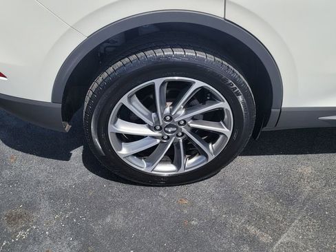 Used 2023 Lincoln Corsair AWD w/ Equipment Group 101A image 12