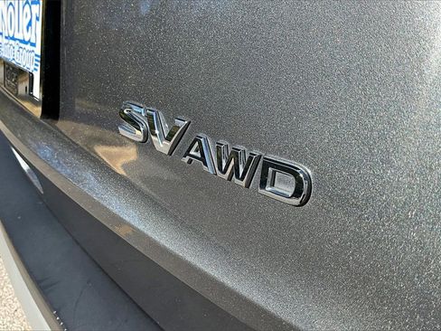 Used 2023 Nissan Rogue SV image 8