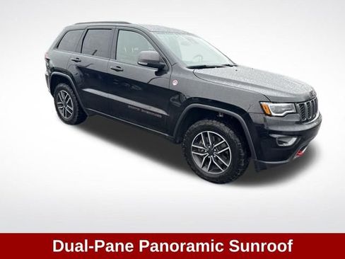 Used 2019 Jeep Grand Cherokee Trailhawk w/ Trailhawk Luxury Group image 9