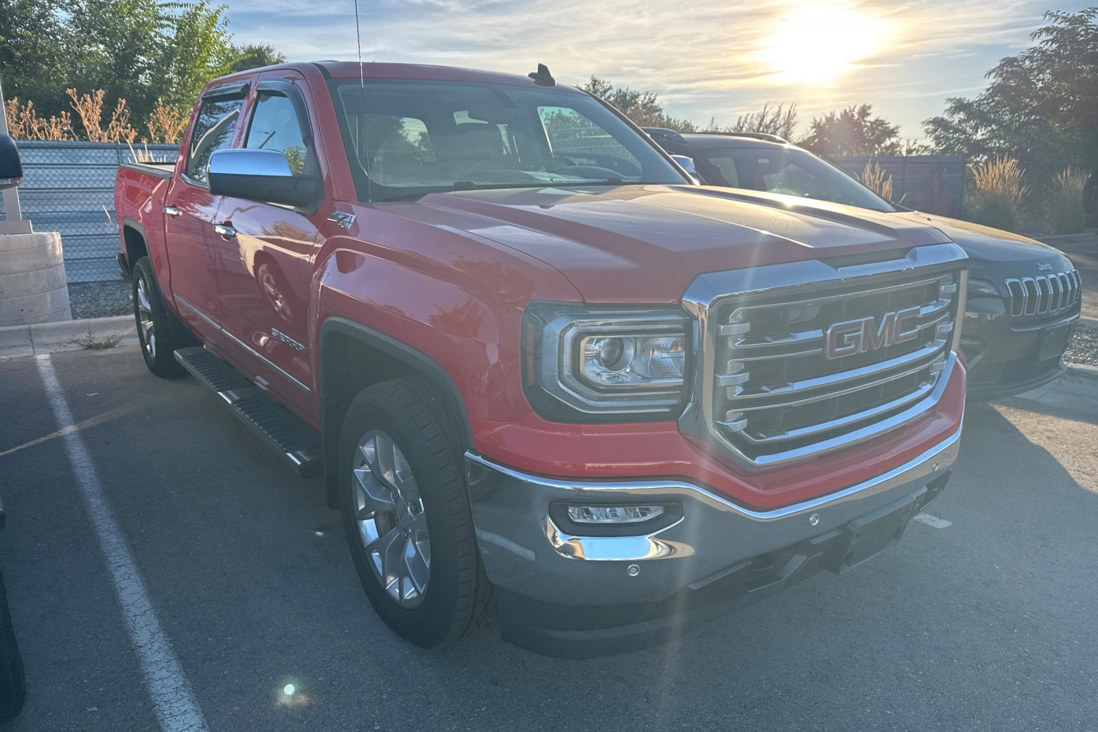 Used 2017 GMC Sierra 1500 SLT w/ SLT Premium Package AWD/4WD image 2