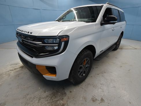 New 2026 Ford Expedition Tremor image 22