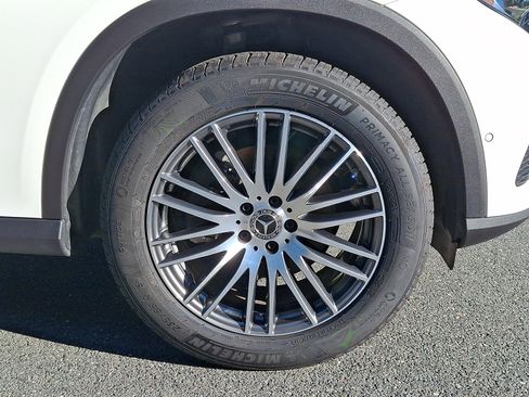 Certified 2025 Mercedes-Benz GLC 300 4MATIC SUV image 8