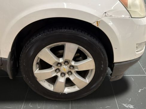 Used 2012 Chevrolet Traverse LT w/ All-Star Edition AWD/4WD image 18