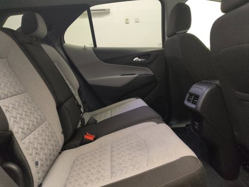 Used 2024 Chevrolet Equinox LT FWD image 19